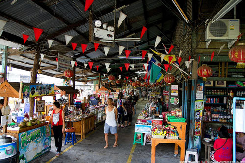 ชุมชนตลาดคลองสวน 100 ปี
