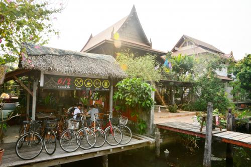 ตลาดน้ำบางน้ำผึ้ง Bang Nam Phueng Floating Market 邦南彭水上市场