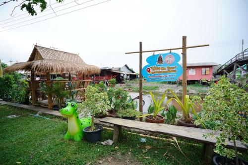 ตลาดน้ำปีกกา Peakka Floating Market 碧咔水上市场