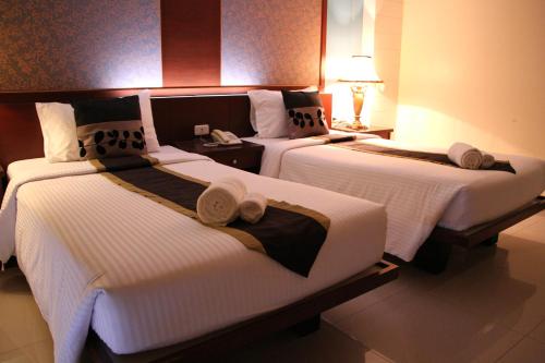 โรงแรมคอนวีเนี่ยนต์แกรนด์ - convenient grand hotel